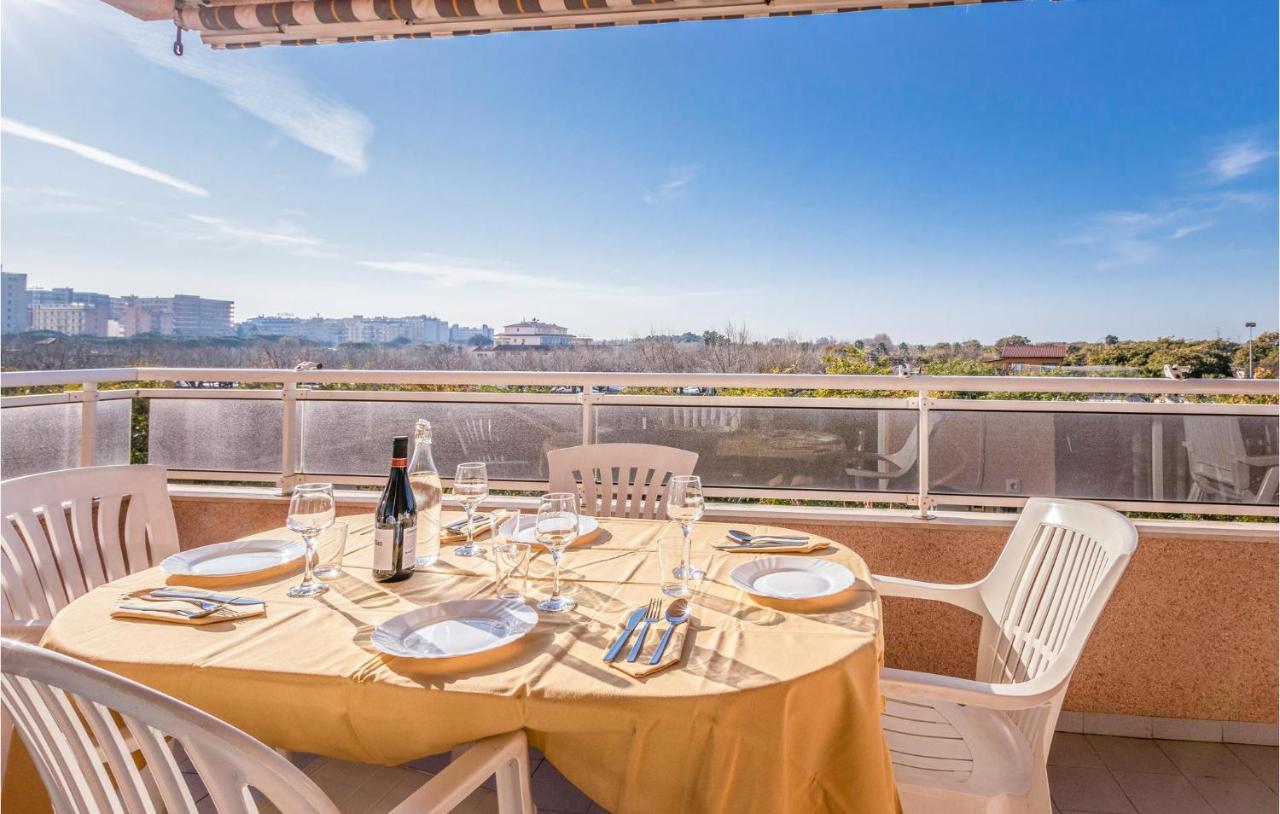 Awesome Apartment In Blanes Eksteriør billede